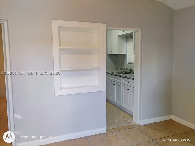 1817 Coolidge St Unit 2