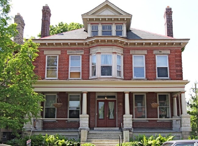 Building Photo - 781 Bryden Rd Unit 3