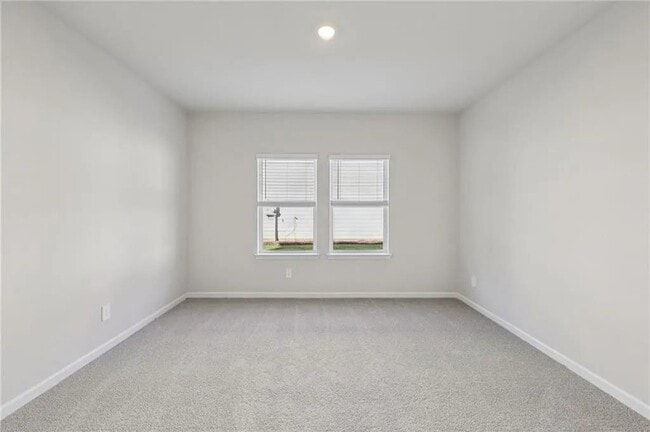 Photo - 277 Sequoia Ln