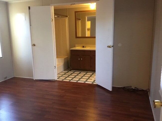 Photo - 1099 Jordan Rd