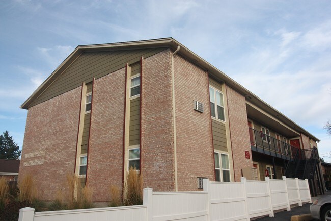 Building Photo - Avenue 59 Apartments