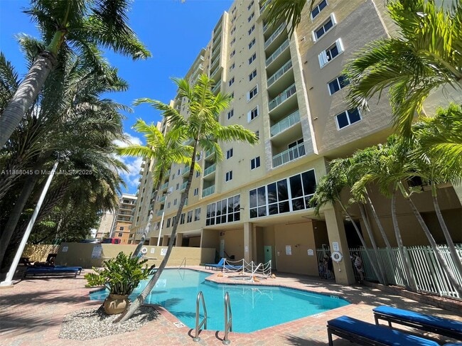 Building Photo - 3500 Coral Wy Unit 813