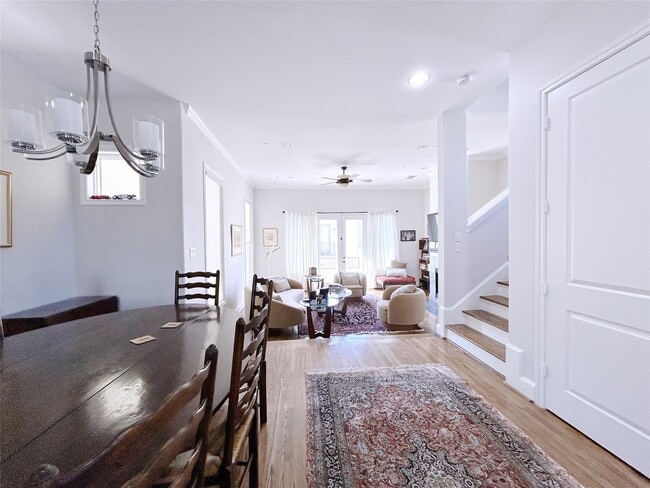 Photo - 939 Queen Annes Rd