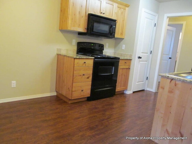 Photo - 1023 W Pine Ave