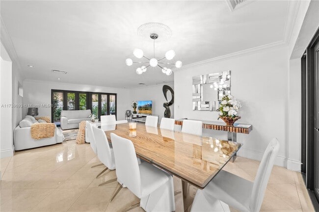 Photo - 1840 Cleveland Rd