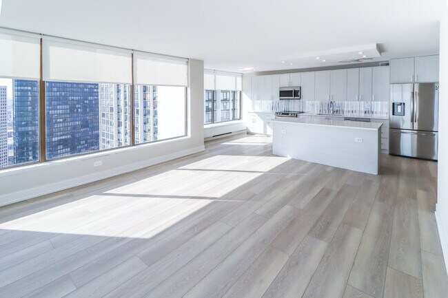 Photo - 5455 N Sheridan Rd Unit 3302