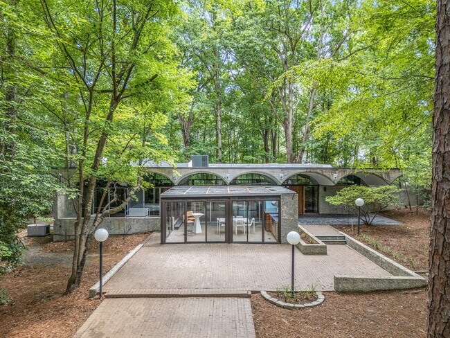 205 Wood Cir