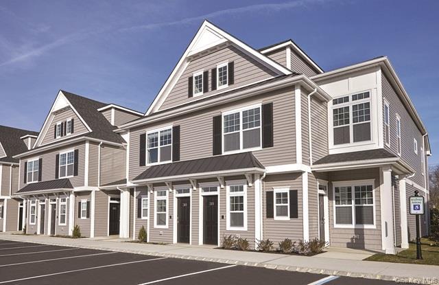 Building Photo - 121 Sutton Ct Unit 121