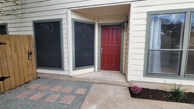 Building Photo - 9110 Sedgemoor Trail