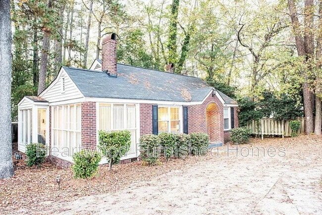 Building Photo - 3019 Forest Dr