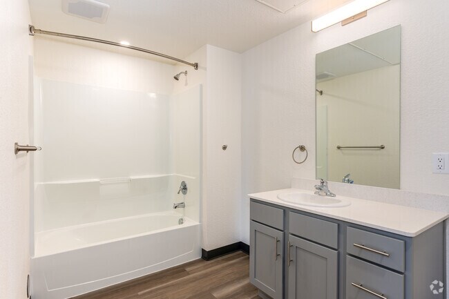 1BR, 1BA - 660SF
