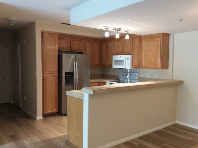 Photo - 235 Market St Unit 102