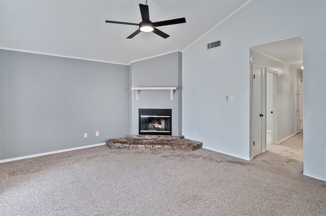 Photo - 4806 General Bragg Dr