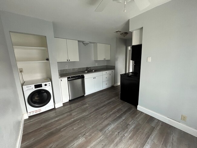 Photo - Sunrise Apartments