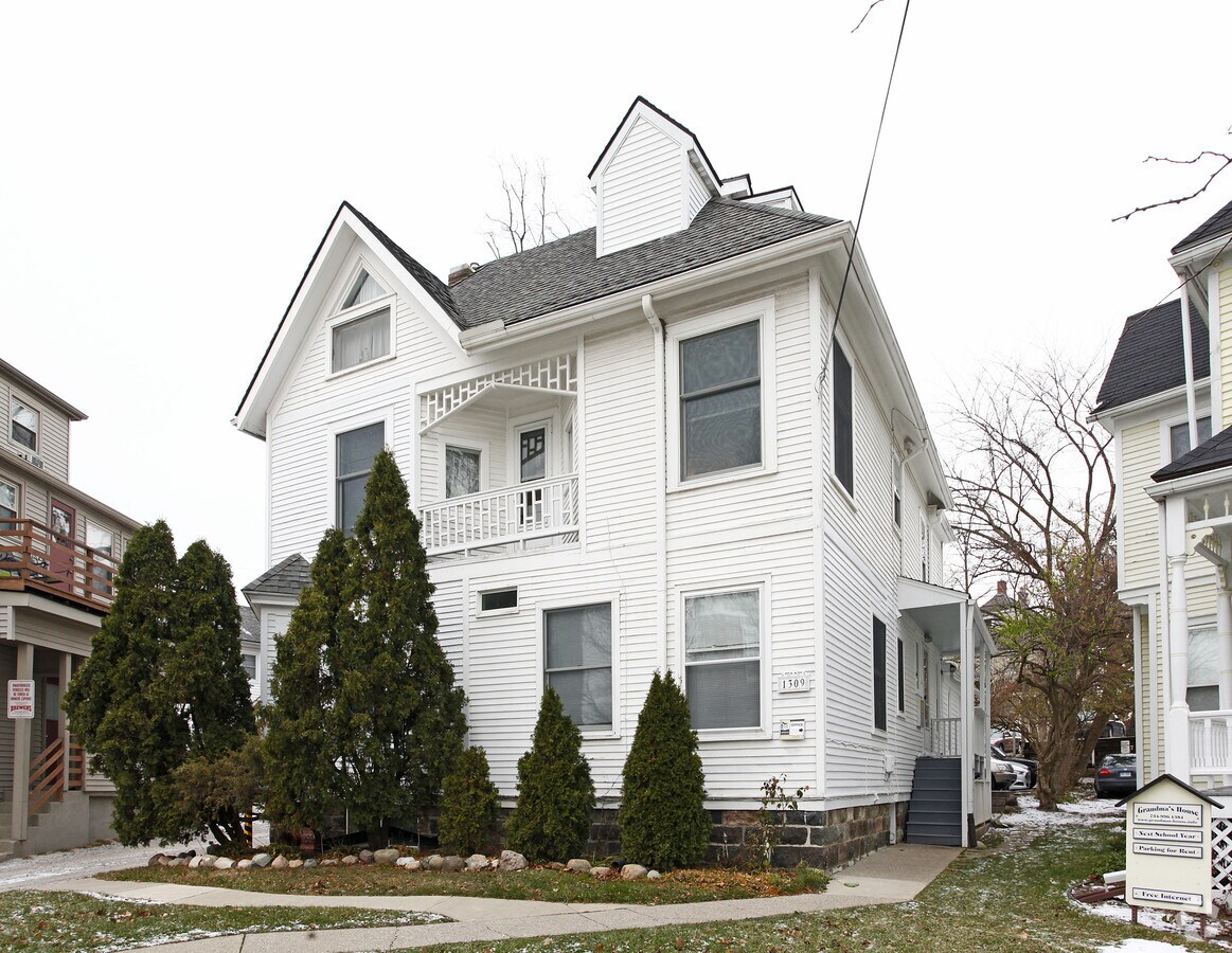 Photo - 1309 Wilmot St Apartamentos