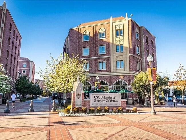 Building Photo - 4125 S Figueroa St Unit 115 Rental
