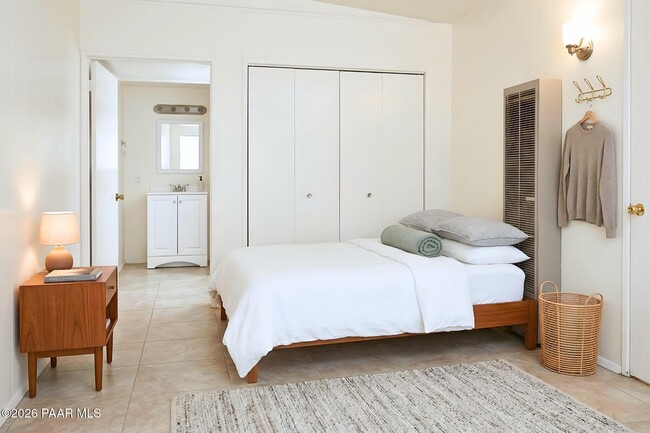 Photo - 2466 N Treat Ave Unit 2466