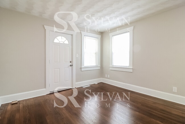 Photo - Enjoy living the good life in this 3 bedroom, 1 bathroom home