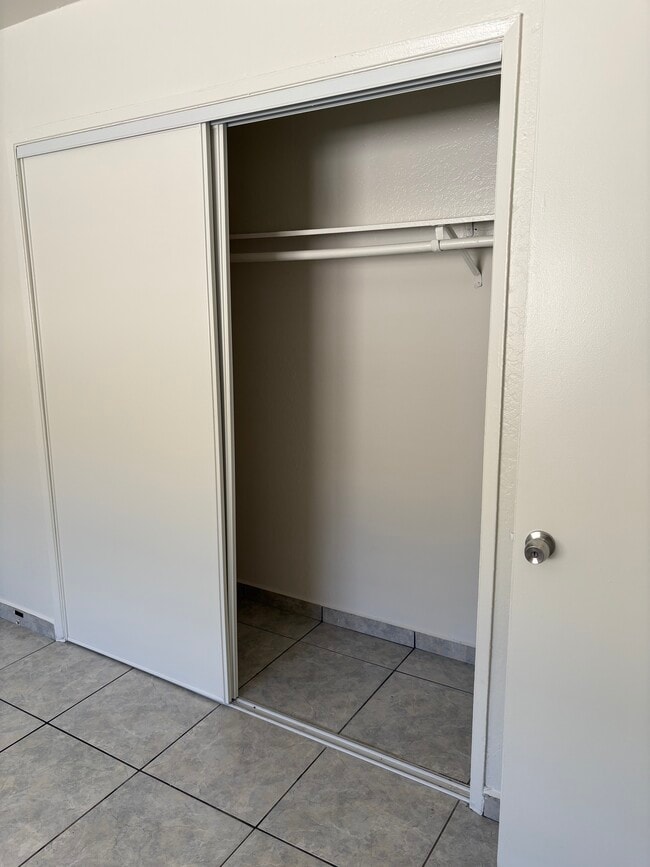 Photo - 711 W Roosevelt Ave Apartments Unit C