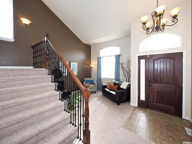Photo - Beautiful 6-Bedroom Riverton House