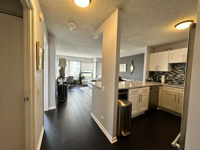 Photo - 30 E Huron St