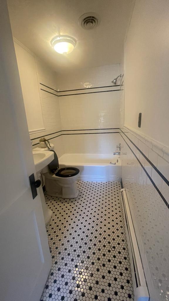 4007 James Madison Hwy House House Rental in Haymarket, VA