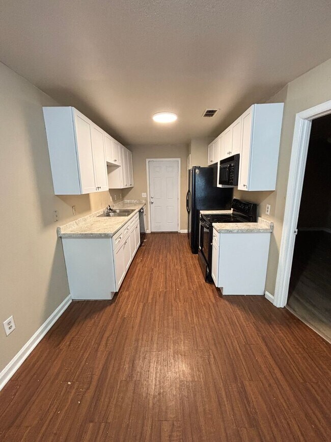 Photo - 2856 Botany Pl