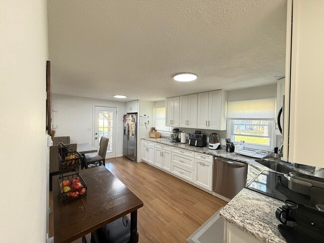 Photo - 1338 East St