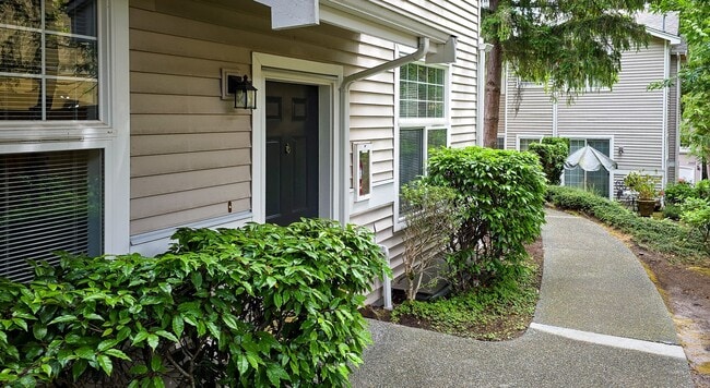 Building Photo - 2070 132nd Ave SE Unit 701