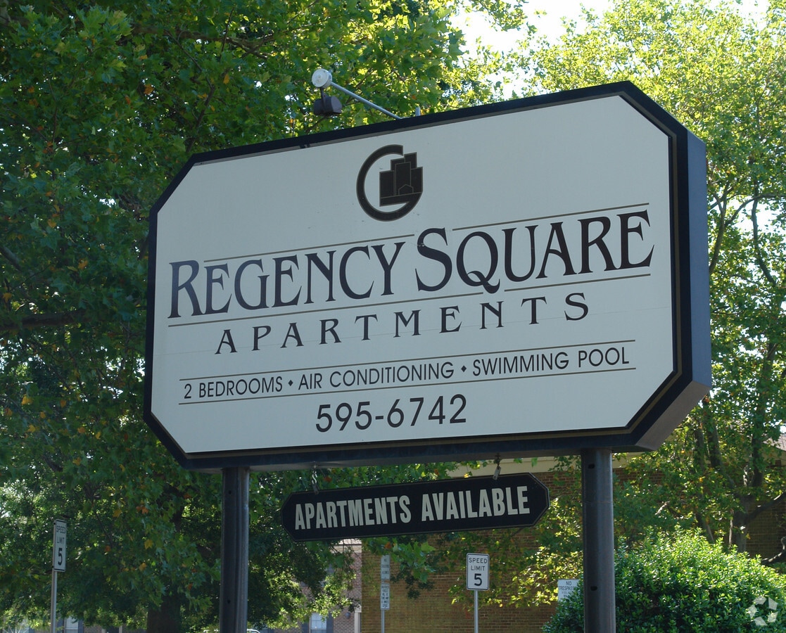 Regency Square Apartments - Regency Square Apartments