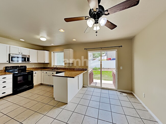 Photo - 6432 S High Bluff Dr