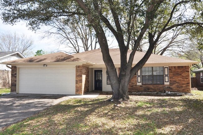 Photo - VIEW NOW/COMING SOON - Beautiful 3-2-2 in Saginaw with Quartz Counters & Large Backyard-Eagle MT-...