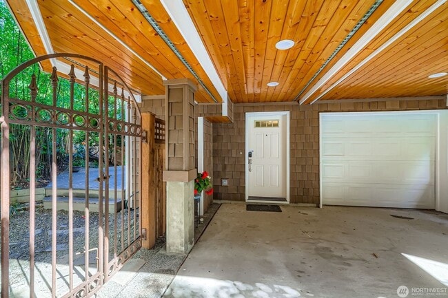 Photo - 3Bd/3.5Ba Seattle Townhouse