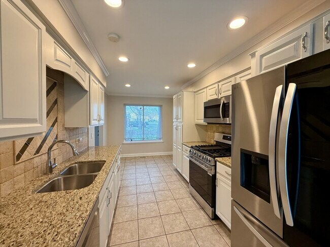 Photo - 1963 N Heritage Dr