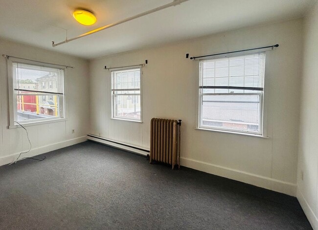 58 Main St Unit 1