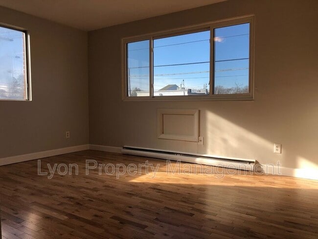 Photo - 1000 Willett Ave Unidad Apt 2