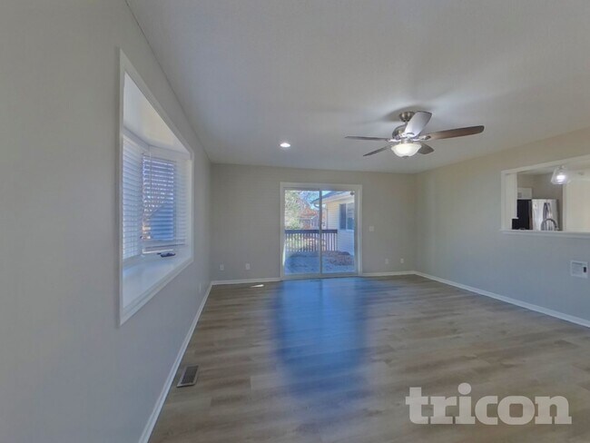 Photo - 6580 E Fish Lake Rd