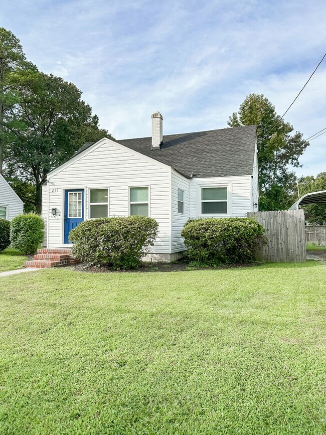 Building Photo - Remodeled 2 bed / 1 bath home
