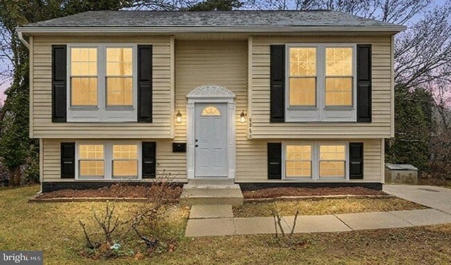 Building Photo - 6915 Adel St