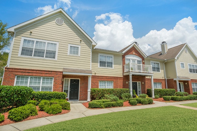 Greenbrier Estates Apartments