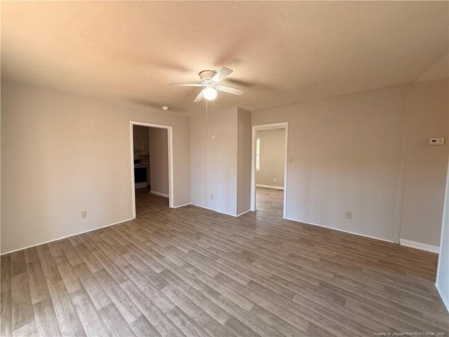 Photo - 323 Cadmium Ct