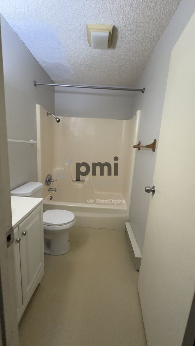 Photo - 24 W Buchanan Ave Unit 5