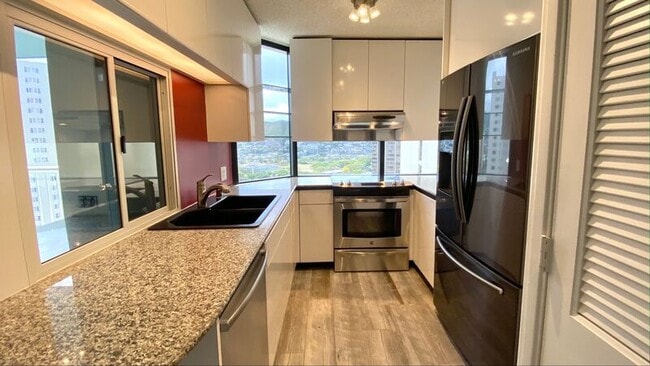 Photo - 1212 Nuuanu Ave Unidad #2406