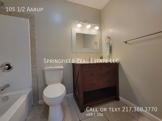 Photo - 105 1/2 Aarup-