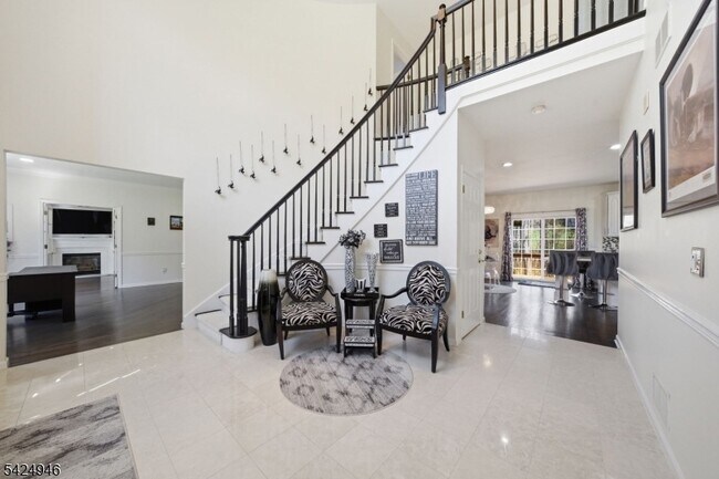 Photo - 11 Rosewood Ln