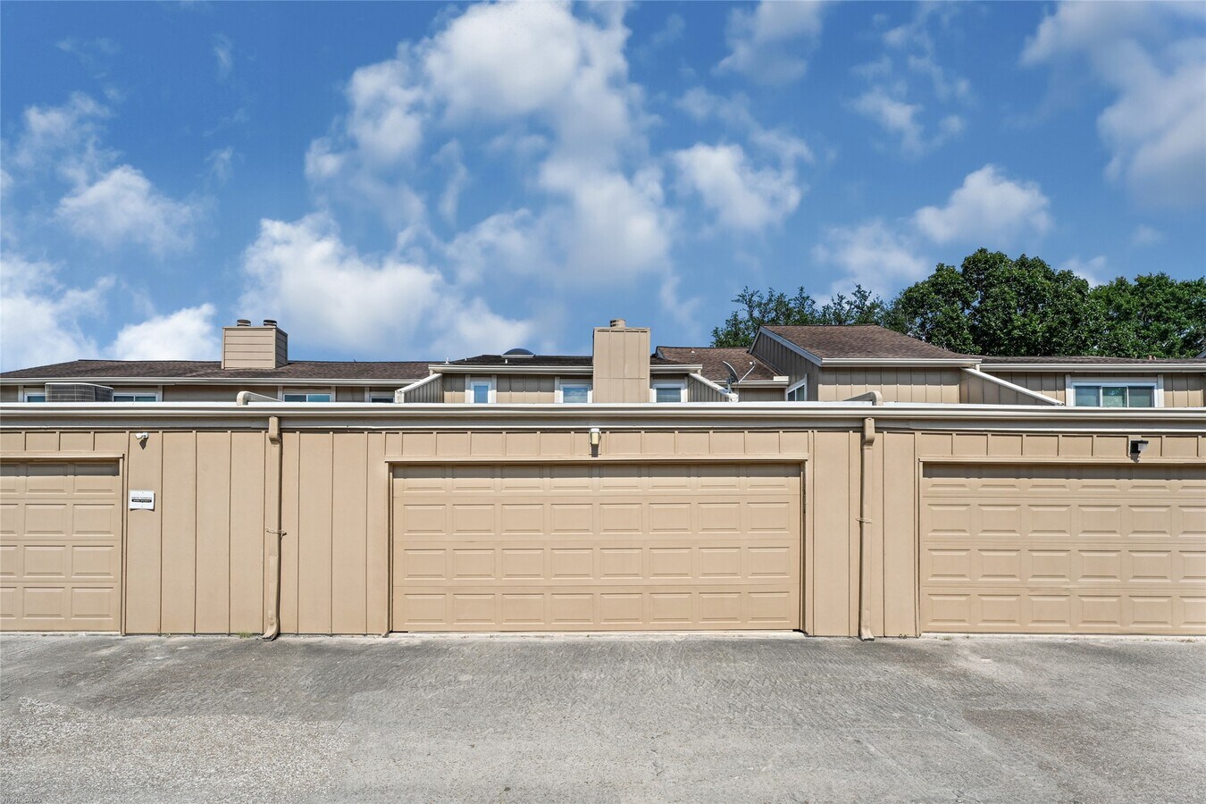 Photo - 11614 Village Pl Dr