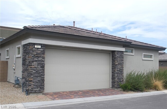 Photo - 893 Carlton Ter Ln