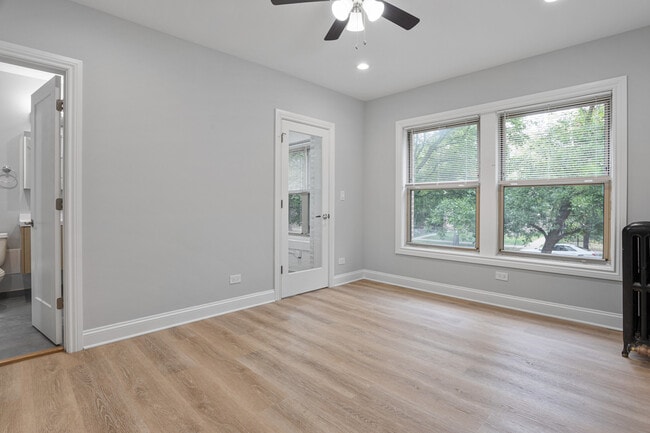 Photo - 1621 W Chase Ave Unit 1B