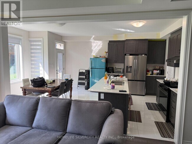 Photo - 39 Stanley Leitch Dr