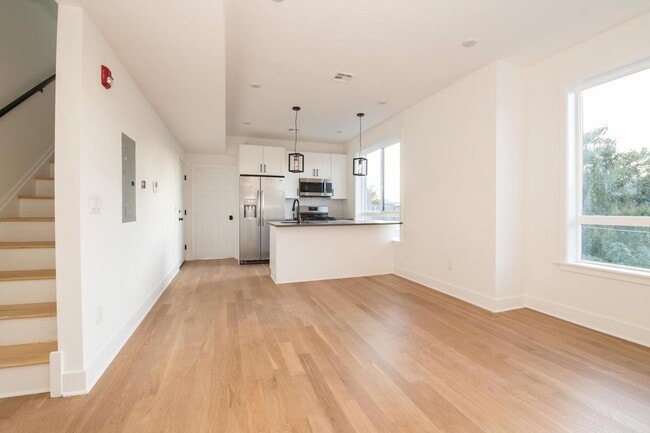 Photo - 616 W Norris St Unidad 3